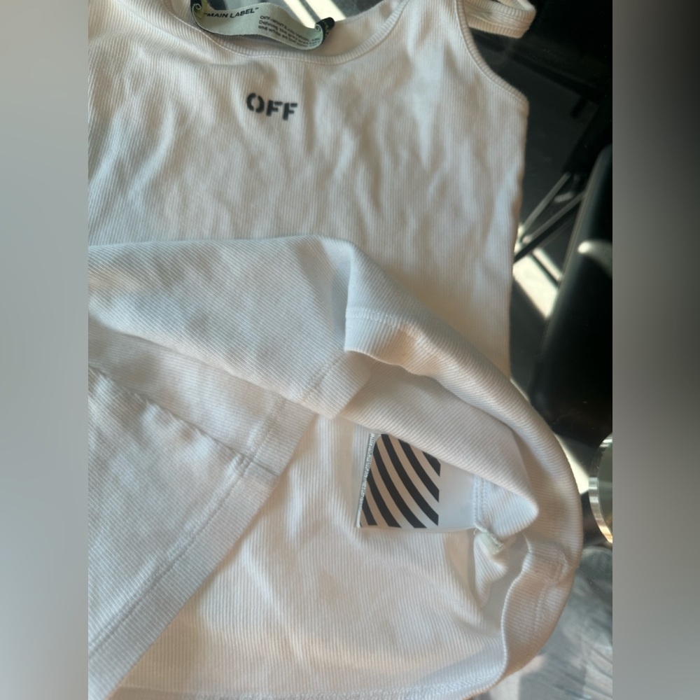 Off white fitted tank top